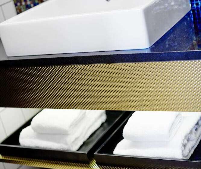 غرفة قياسية, Vox