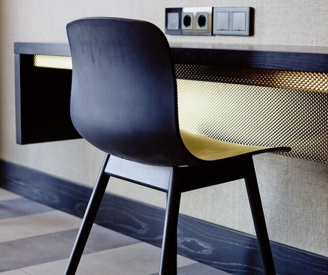 غرفة ديلوكس مطلة على البحيرة, Vox