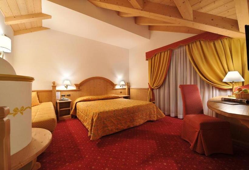 جناح جونيور, Sporthotel Rosatti