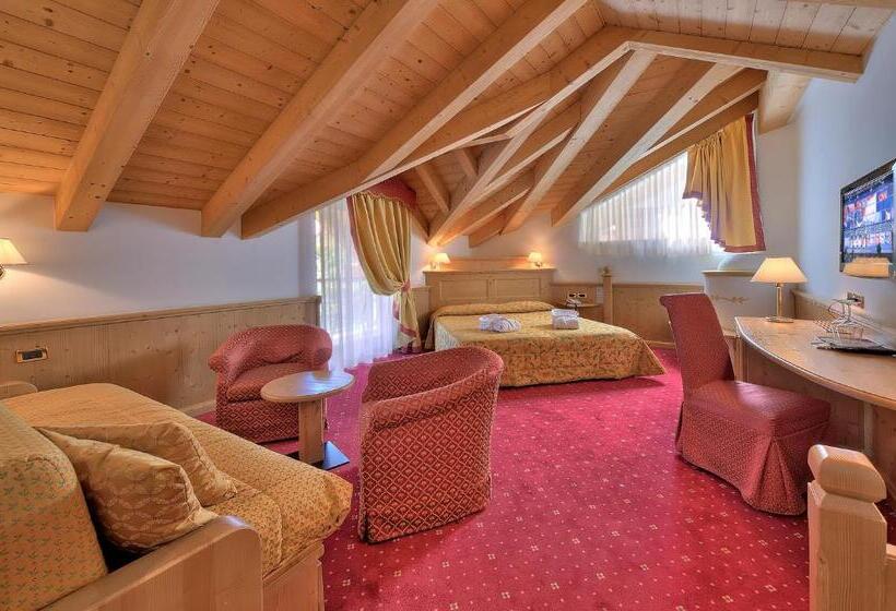 جناح جونيور, Sporthotel Rosatti