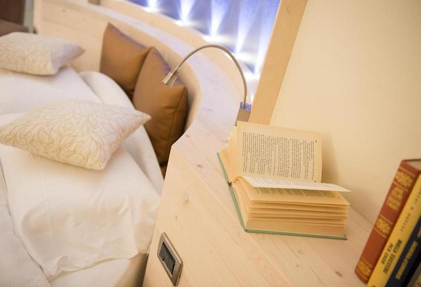 جناح, Sporthotel Rosatti