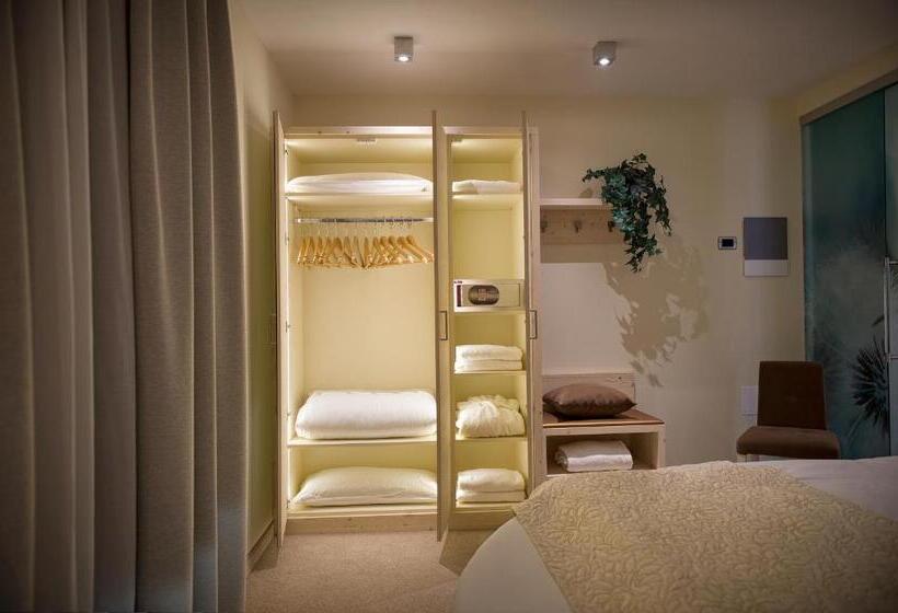 جناح, Sporthotel Rosatti