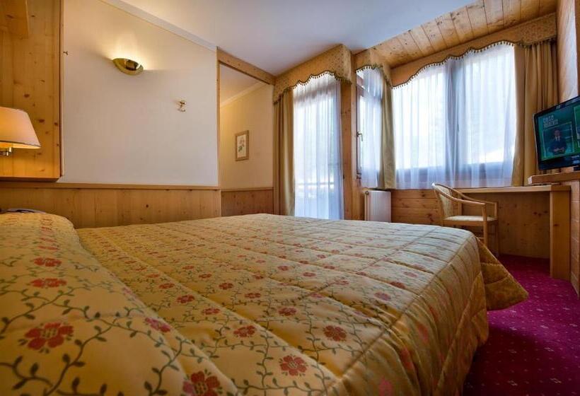 غرفة قياسية ثلاثية, Sporthotel Rosatti