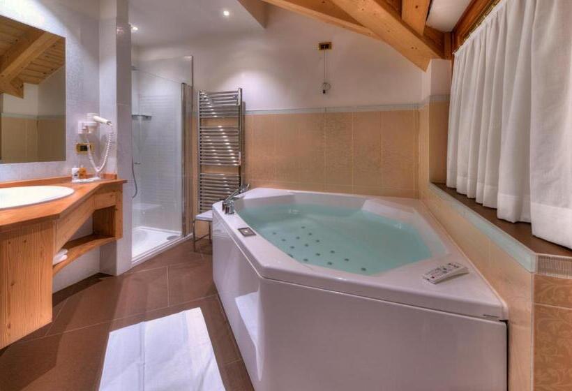 جناح, Sporthotel Rosatti