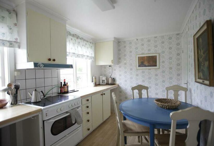 شقة غرفة واحدة, Kurrebo Vandrarhem