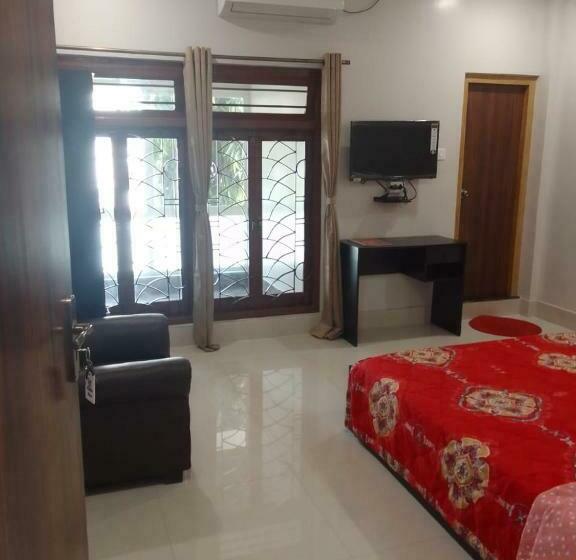 Habitació Triple Estàndard, Bloom Villa