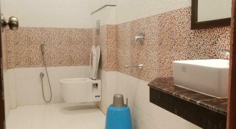 Habitació Triple Estàndard, Bloom Villa