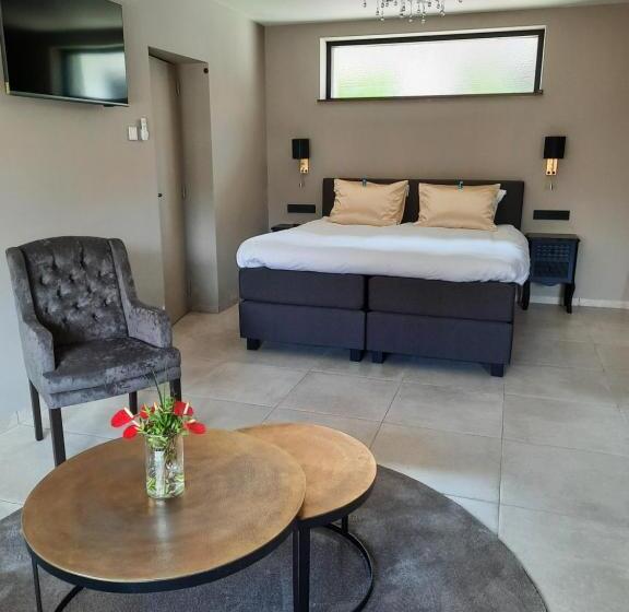 带大床的豪华间, B&b De Maaskei