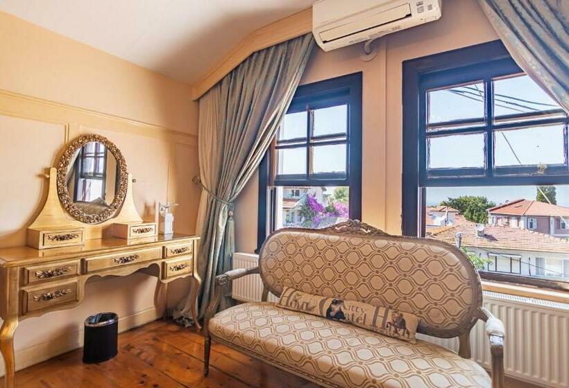 Люкс Кровать Кинг, Büyükada Anastasia Meziki History Mansion