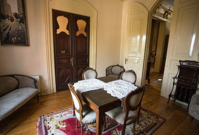 Family Suite, Büyükada Anastasia Meziki History Mansion