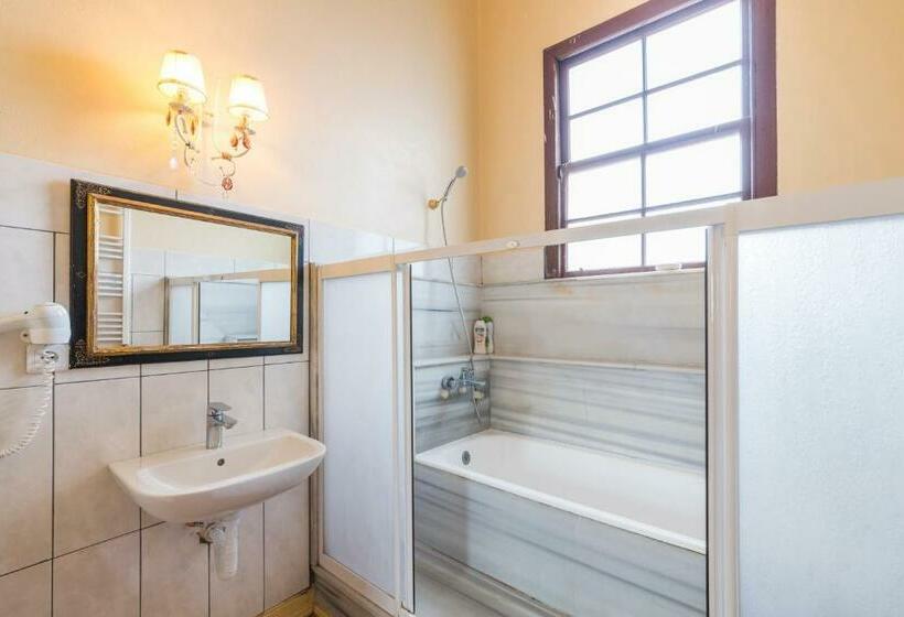 Семейное Студио, Büyükada Anastasia Meziki History Mansion