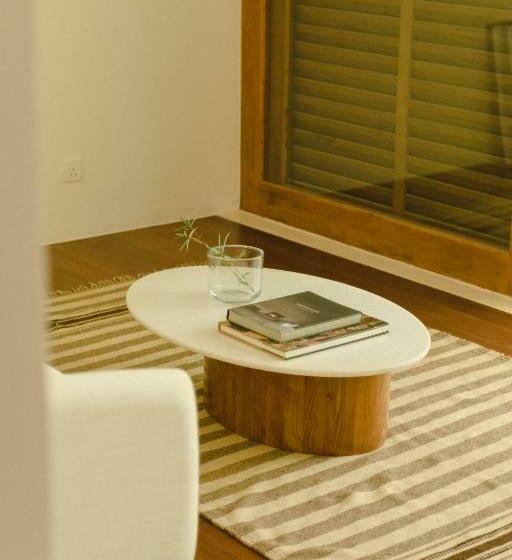 סוויטה, Kurulu Bay