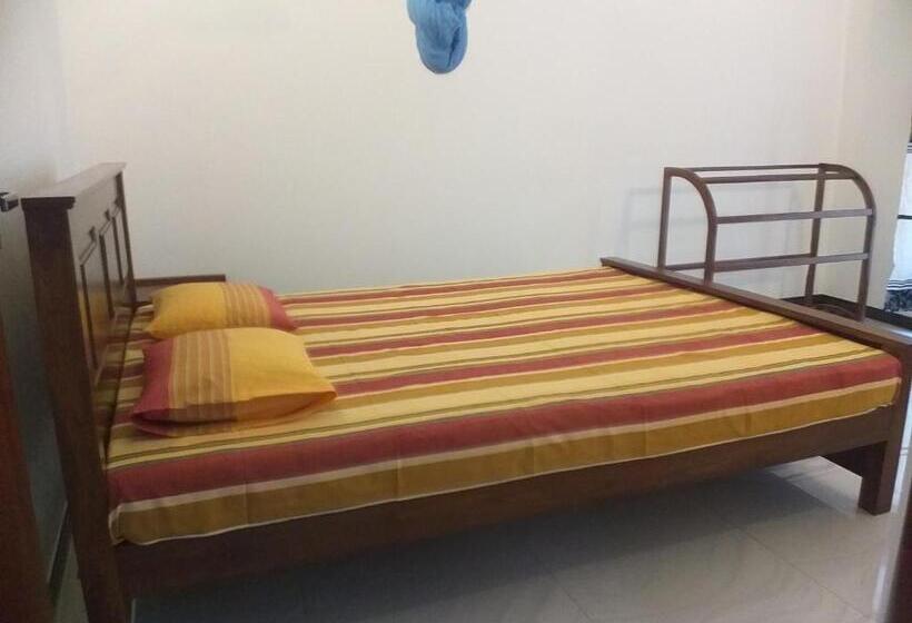 Appartamento 1 Camera da Letto con Balcone, White Queen Residence