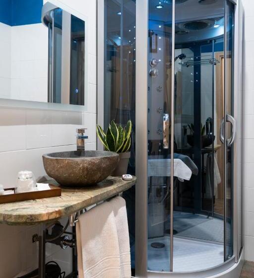 اتاق لوکس, Varese Suites