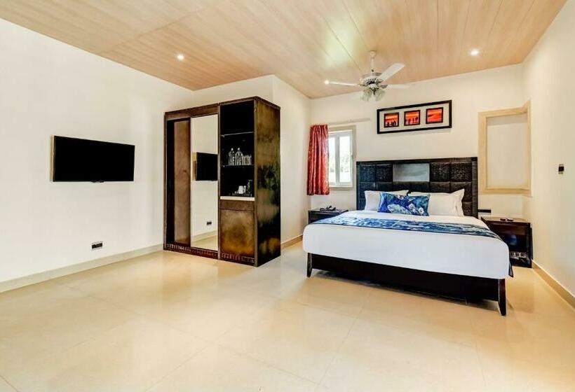 Люкс Кровать Кинг, Summit Calangute Resort & Spa