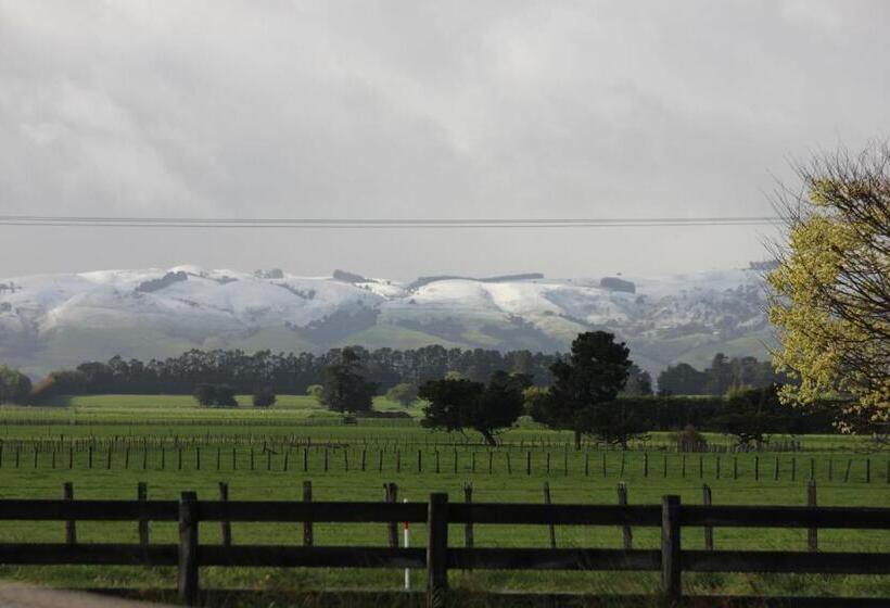 اتاق استاندارد با چشمانداز کوهستان, Luxury Container Cabin