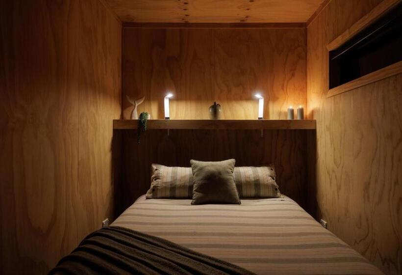 اتاق استاندارد با چشمانداز کوهستان, Luxury Container Cabin