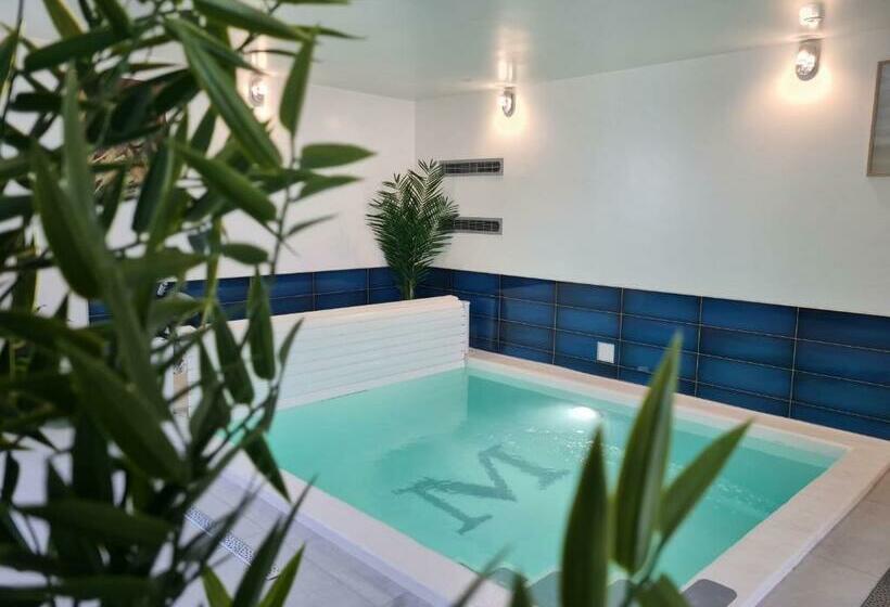 Люкс Superior Вид на Море, Les Suites Du Dossen