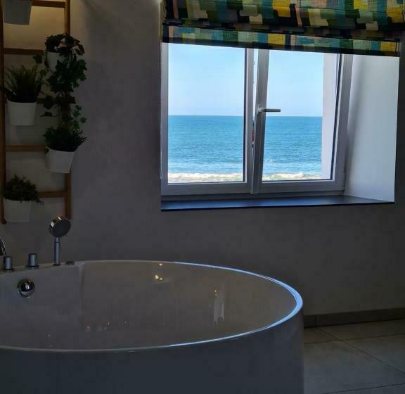 Люкс Вид на Море, Les Suites Du Dossen