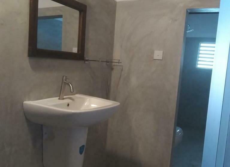 デラックスルーム, Remaco