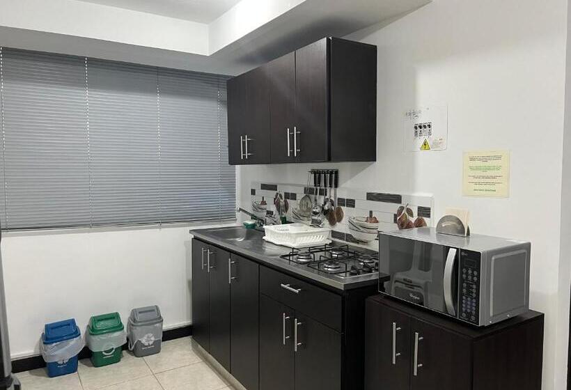 شقة غرفة نوم واحدة مزودة بشُرفة, Apartahotel Parque Del Café 3km