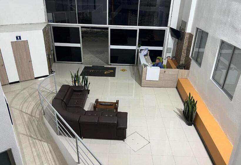 شقة غرفة نوم واحدة مزودة بشُرفة, Apartahotel Parque Del Café 3km