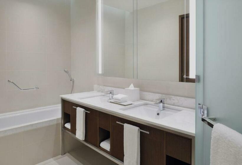 سوئیت با تخت بزرگ, Delta Hotels By Marriott City Center Doha