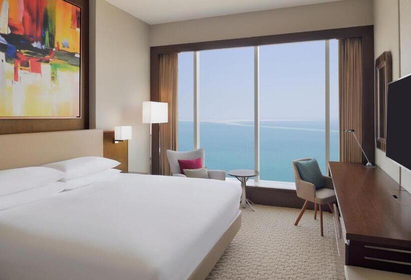 اتاق سوپریور با تخت بزرگ, Delta Hotels By Marriott City Center Doha