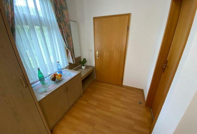 디럭스 룸, Bielatal