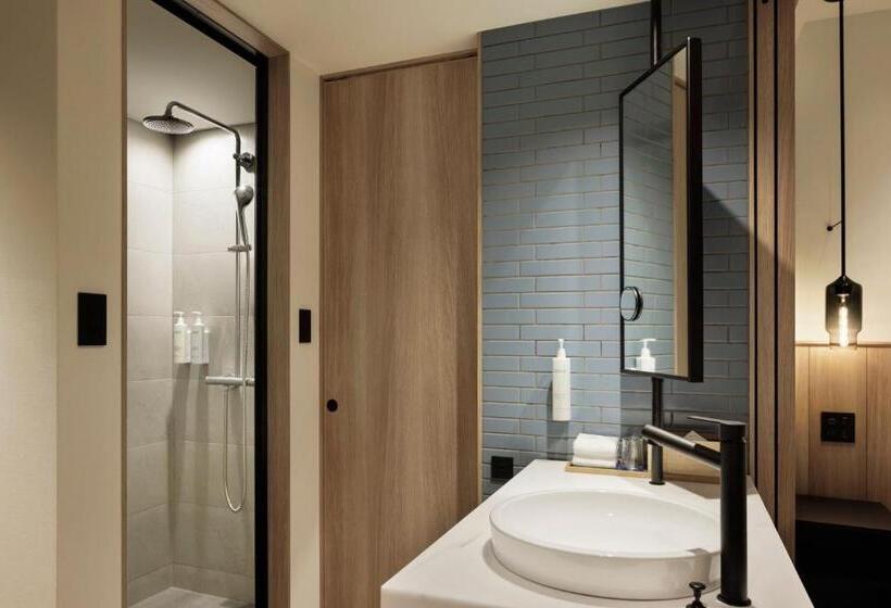 带大床的标准间, Fairfield By Marriott Hyogo Kannabe Highland