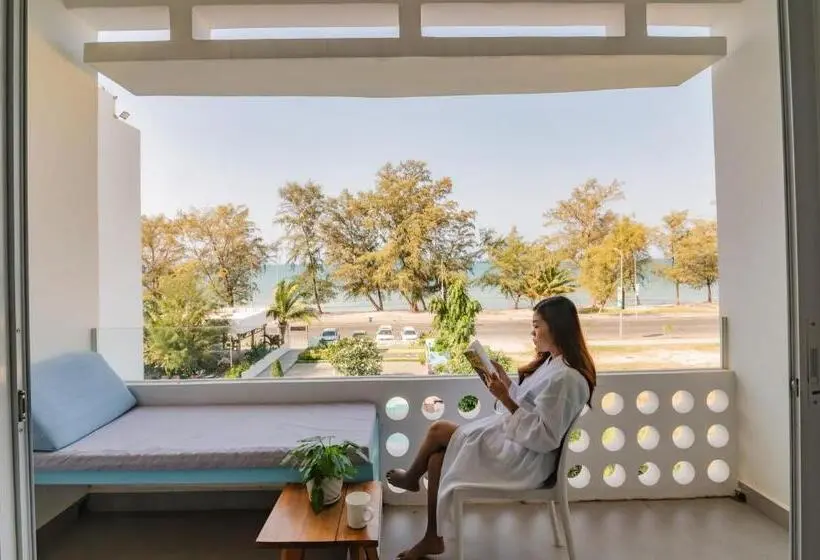 オーシャンビューデラックスルームバルコニー付き, Naiya Sea Resort