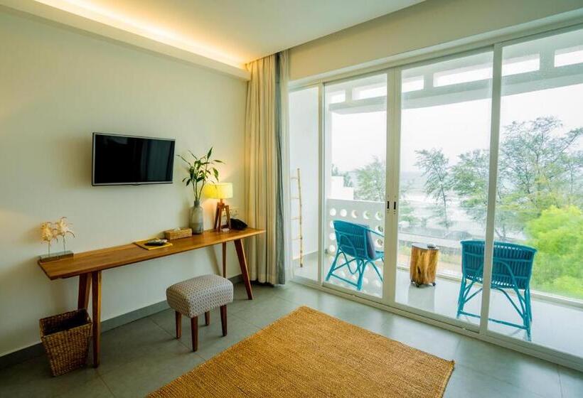 Family Suite, Naiya Sea Resort