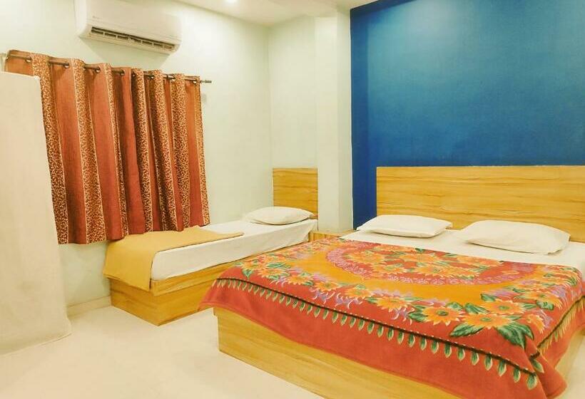 Standard-huone, Guru Kripa 500mtr From Shreenathji Temple