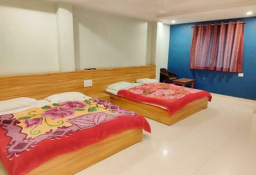 Standard-huone, Guru Kripa 500mtr From Shreenathji Temple