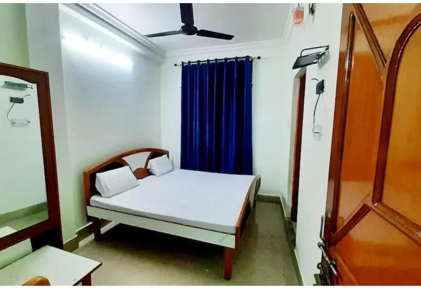 Quarto Estandar, Ashirwad, Uttarkashi