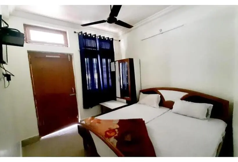 Quarto Triplo Estandar, Ashirwad, Uttarkashi