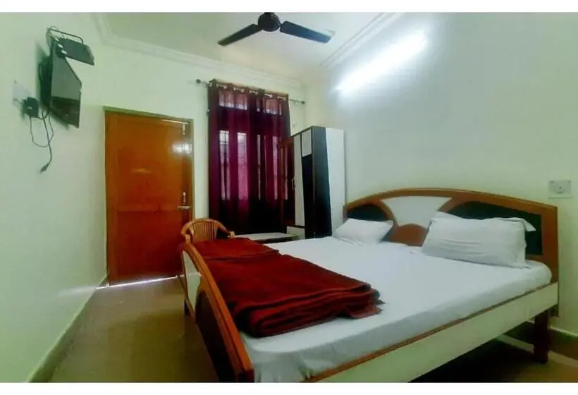 Quarto Triplo Estandar, Ashirwad, Uttarkashi
