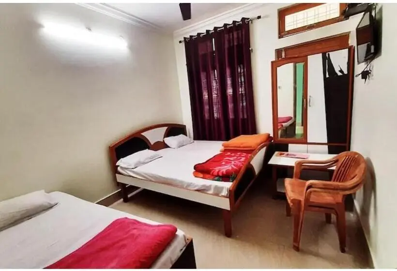 Quarto Familiar, Ashirwad, Uttarkashi