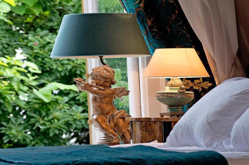 스위트, Breitner House