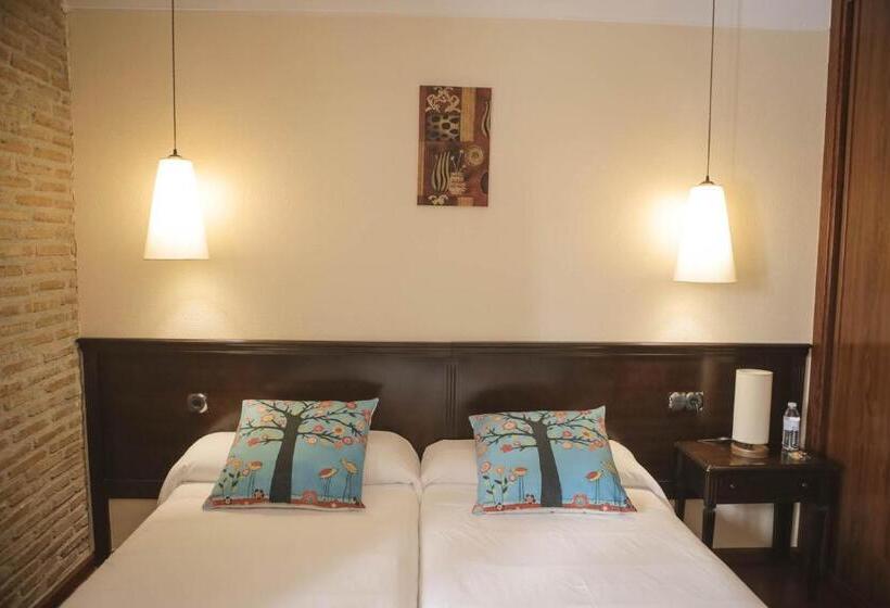 Номер Стандарт, Hospedium Hotel La Fuente