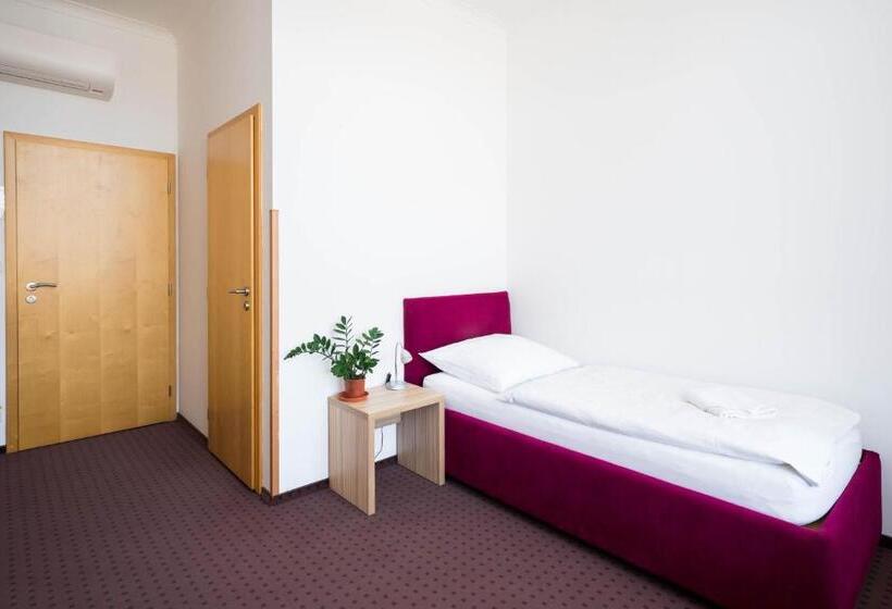 اتاق استاندارد یک نفره, Mini Hotel Akord