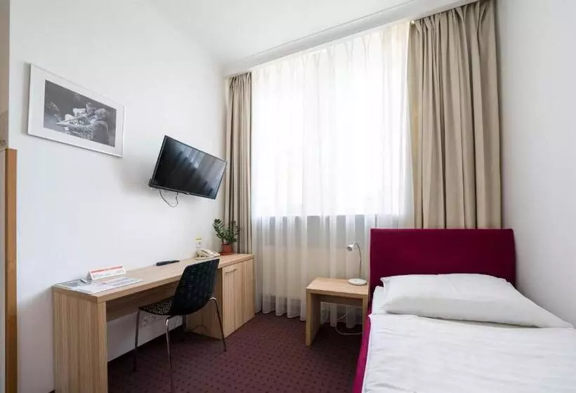 バスルーム共有のシングルスタンダード, Mini Hotel Akord