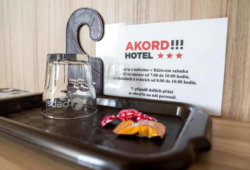 اتاق استاندارد یک تخته با سرویس بهداشتی مشترک, Mini Hotel Akord