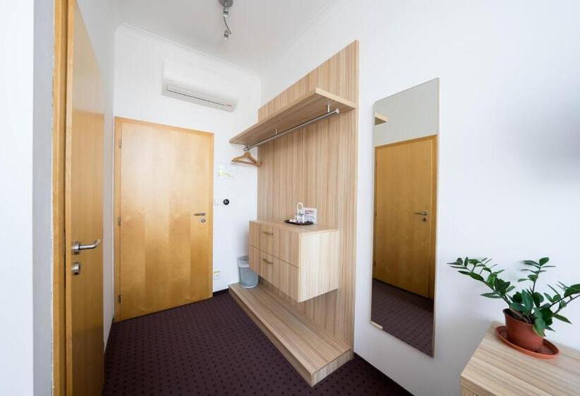 חדר סטנדרט, Mini Hotel Akord