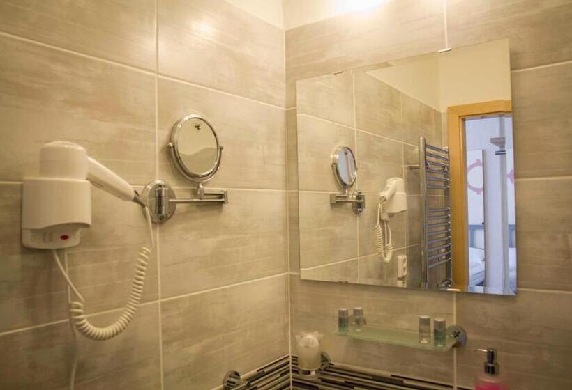 اتاق استاندارد, Mini Hotel Akord