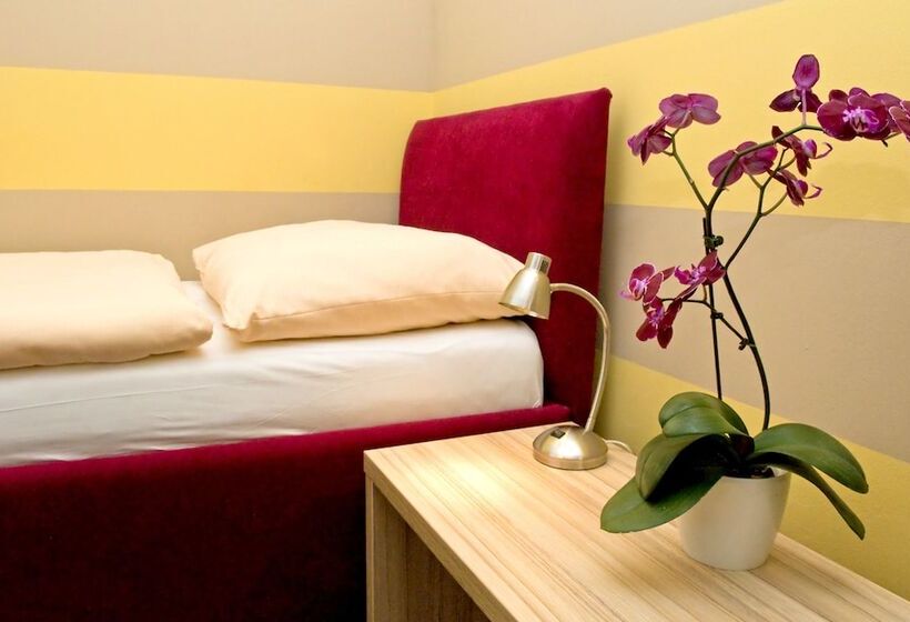 חדר סטנדרט יחיד, Mini Hotel Akord