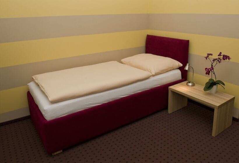 اتاق استاندارد یک نفره, Mini Hotel Akord