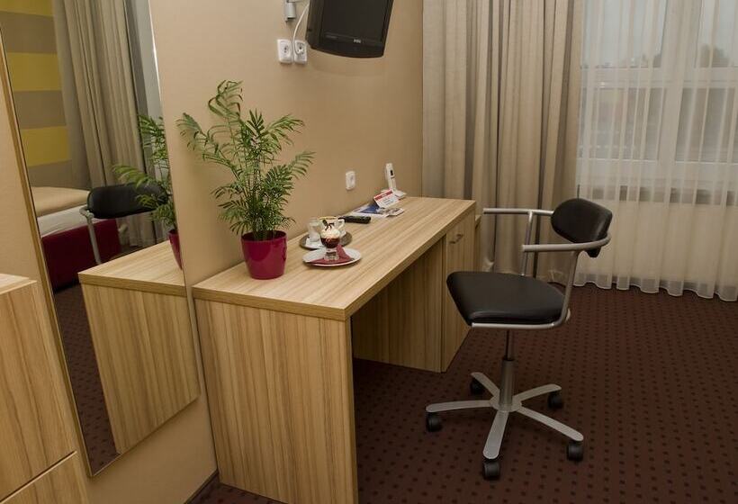 اتاق استاندارد یک نفره, Mini Hotel Akord