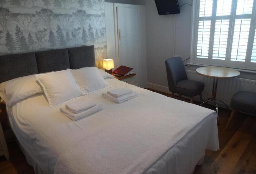 Номер Стандарт, Aquarium Guest House