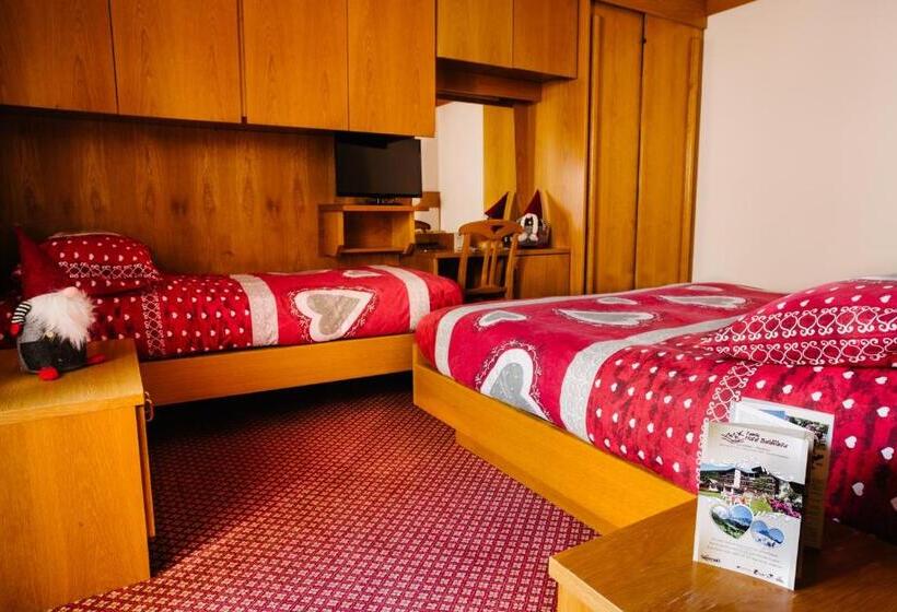 חדר קלאסי לשלושה, Bellavista